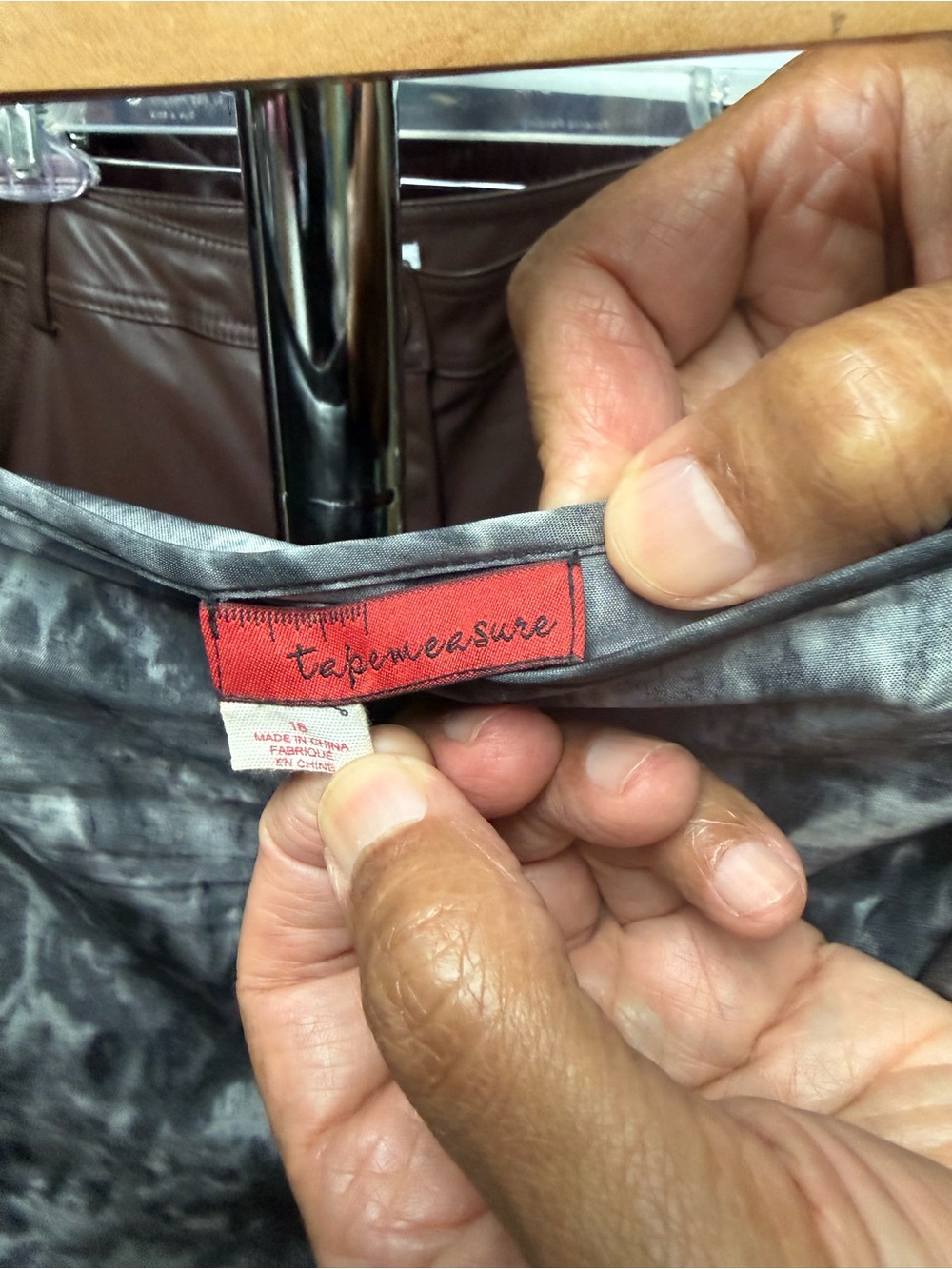 Trapezeasure Gray Tie-Dye skirt with Red Brand Tag